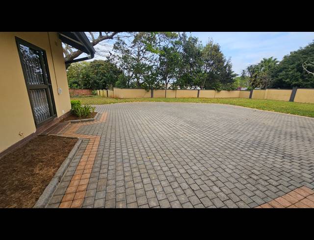 4 BEDROOM HOUSE FOR SALE IN FELIXTON